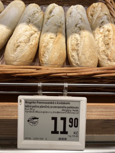 Štítek s označením pečiva a cenou