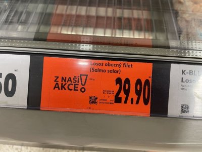 Cenovka lososa obecného v supermarketu