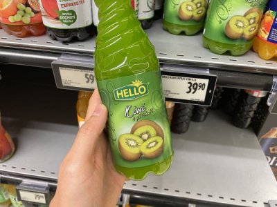 Ovocné sirupy v supermarketu