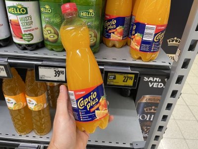 Ovocné sirupy v supermarketu