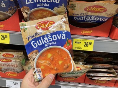 Polévka v sáčku v rukou