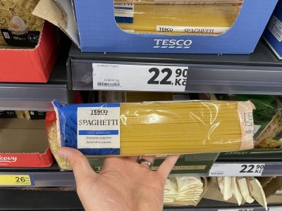 Špagety v supermarketu