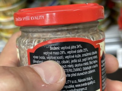 Zadní strana obalu paštiky