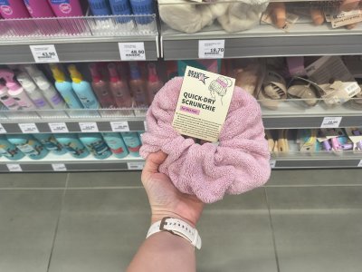 Gumička na sušení vlasů
