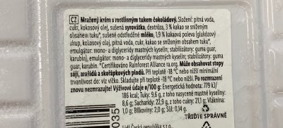 Etiketa na obalu nanukového dortu