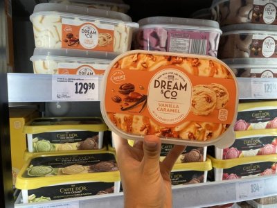 Vanilková zmrzlina v supermarketu