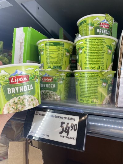 Bryndza v supermarketu
