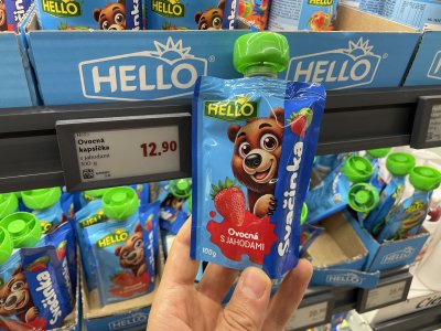 Ovocná kapsička v supermarketu
