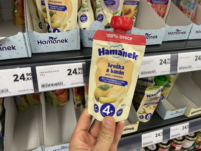 Ovocná kapsička v supermarketu