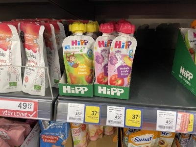 Ovocné kapsičky v supermarketu