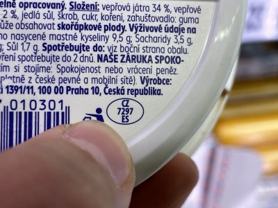 Etiketa na obalu výrobku