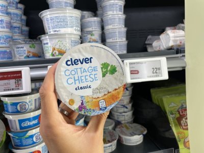 Cottage sýr v supermarketu