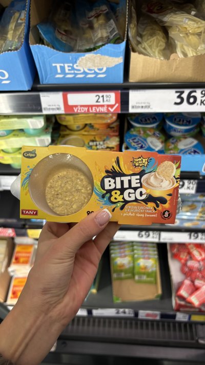 Bite&Go kukuřičné sušenky s příchutí slaného karamelu a karamelovým dipem