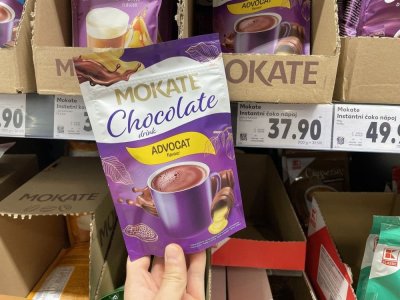 Instantní kakaový nápoj v supermarketu