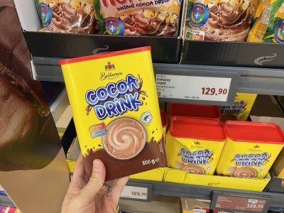 Instantní kakaový nápoj v supermarketu