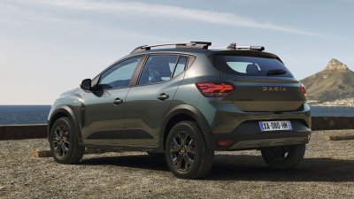 Hnědá dacia