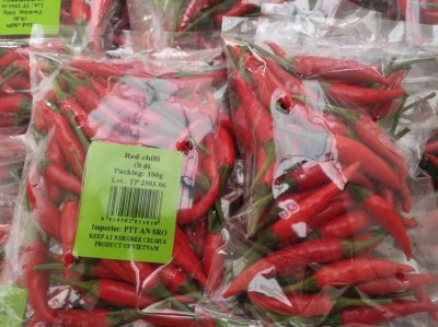 Dva sáčky s chilli papričkami
