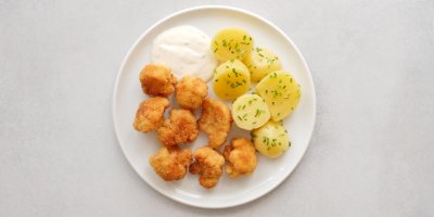 Dali byste si smažený květák s máslovými brambůrkami?