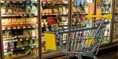 Nákupní košík v obchodě