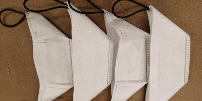 Sáček do vysavače je skvělým materiálem pro výrobu roušky