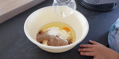 Koláč zvládnou připravit i děti / Kupi.cz 