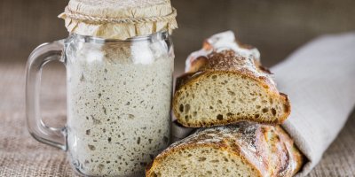 Kvásek ve sklenici, kváskový chléb