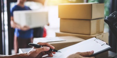 Balík z Číny od příštího roku vyjde zásadně dráž