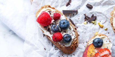 Jednoduché, ale efektní ovocné chlebíčky