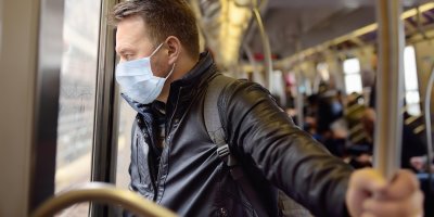 Od 1. července budete potřebovat roušku v Praze a Moravskoslezském kraji