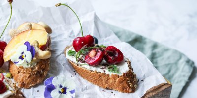 Třešně skvěle chutnají v kombinaci s čokoládou a mátou