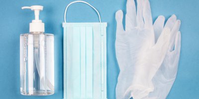 Povinné nošení roušek přetrvává v Moravskoslezském kraji a ve Vlčnově