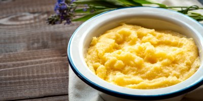 Polentová kaše, květina