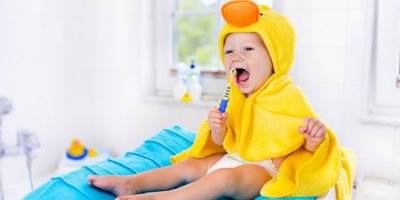 V pastách pro děti by se Fluorid neměl vyskytovat vůbec, nebo jen v minimálním množství.