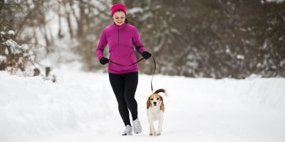 Kouzelné zimní krajiny se při běhu v zimních měsících nebudete moci nabažit, vzít můžete i svého psa