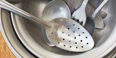 Hliníkové nádobí do myčky na nádobí nepatří