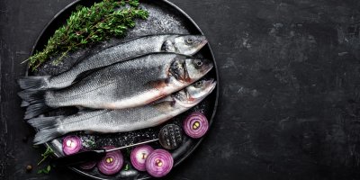 Pokud chcete žít zdravě, ryby by ve vašem jídelníčku neměly chybět