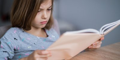 Mnohým dětem distanční výuka nevyhovuje.