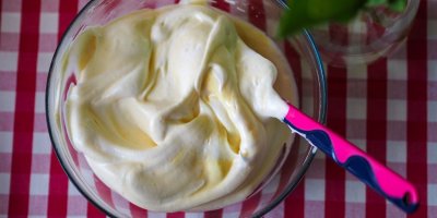 Těsto na lívance ve skleněné míse