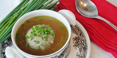 Vývar má prokazatelně mnoho zdravotních benefitů.