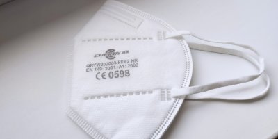 Tento respirátor plně splňuje legislativní požadavky EU.