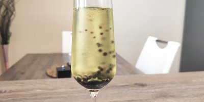 A takto se balzamikové perly spouští pomaloučku dolů. Radost pohledět!