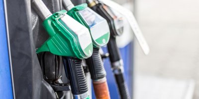 Ceny benzinu i nafty rostou.