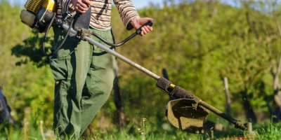 Křovinořezů je několik druhů.