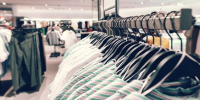 Oblečení v obchodech 