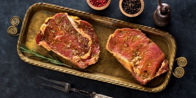 Marinované steaky budou mít skvělou chuť!