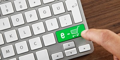 Tlačítko e-shop na klávesnici 