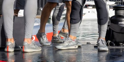 Sportovci v teniskách A+P Luna Rossa 21