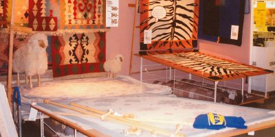 Vybrané produkty IKEA vystavené na prodejně v budově DBK v Praze