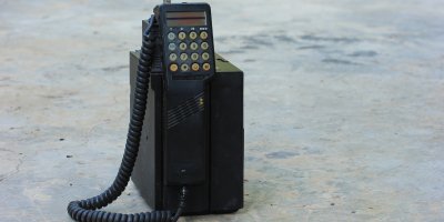 První mobilní telefon značky Nokia