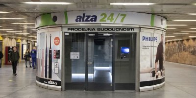 Nonstop samoobslužná prodejna Alza v prostorách metra